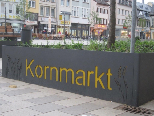 Pflanzbeeteinfassungen Kornmarkt Bad Kreuznach